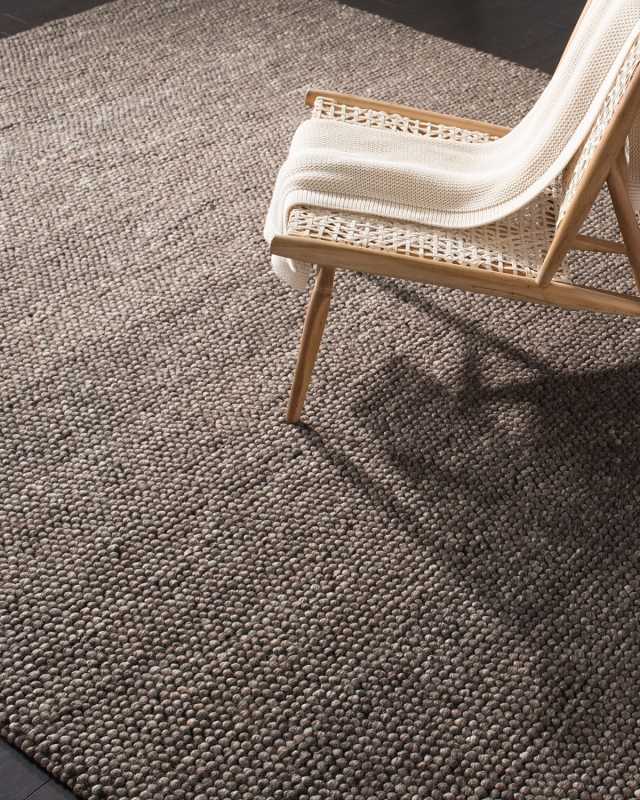 Carisbrooke Chocolate Hand-Woven Rug, 6' x 9'
